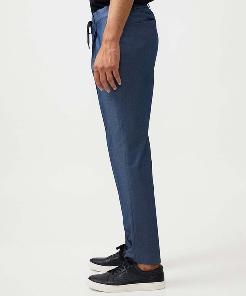 MICHEL KLEIN HOMME   （ミッシェルクランオム）の「【セットアップ】デニム調ワンタックイージーパンツ（スラックス・メンズ・ブルー/ブラック・MEDIUM/LARGE/X-LARGE）」の13枚目の写真