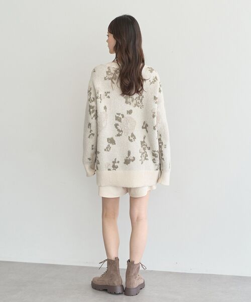 earth music&ecology（アースミュージックアンドエコロジー）の「フラワージャガードラメシャギーカーディガン（カーディガン/ボレロ・レディース・アイボリー/ボルドー/ネイビー・FREE）」の16枚目の写真