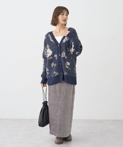 earth music&ecology（アースミュージックアンドエコロジー）の「フラワージャガードラメシャギーカーディガン（カーディガン/ボレロ・レディース・アイボリー/ボルドー/ネイビー・FREE）」の19枚目の写真