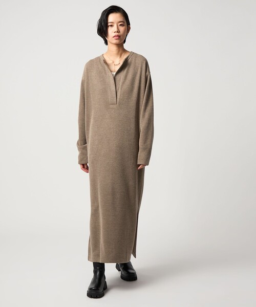 CITEN(シテン)の「<CITEN>スキッパーデザインサカリバワンピース(ワンピース・レディース・ダークグレー/モカ・S/M)」の1枚目の写真