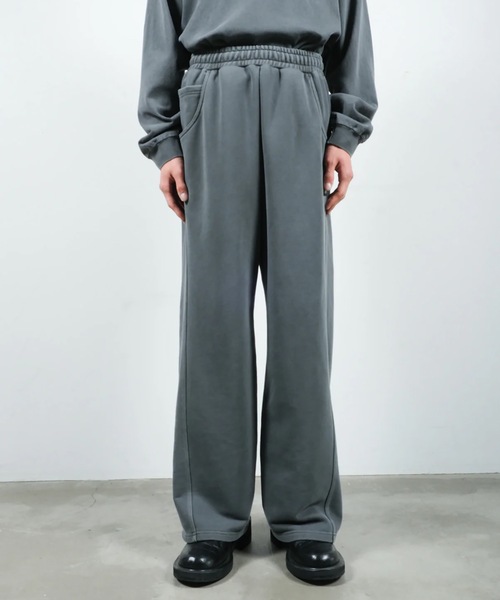 JIEDA(ジエダ)の「UMBRO FADE 3D SWEAT PANTS(スウェットパンツ・メンズ・ブラック・2/1)」の5枚目の写真