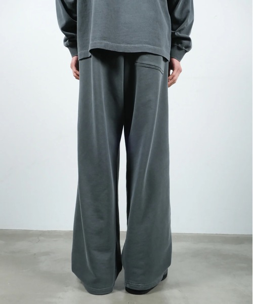 JIEDA(ジエダ)の「UMBRO FADE 3D SWEAT PANTS(スウェットパンツ・メンズ・ブラック・2/1)」の7枚目の写真