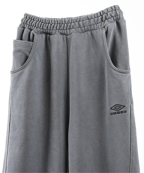 JIEDA(ジエダ)の「UMBRO FADE 3D SWEAT PANTS(スウェットパンツ・メンズ・ブラック・2/1)」の10枚目の写真