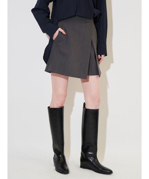 ELENDEEK（エレンディーク）の「オーバーラップショートパンツ（その他パンツ・レディース・ブラウン/グレー・02/01）」の5枚目の写真