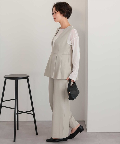 titivate（ティティベイト）の「Vネックペプラムドッキングオールインワン（つなぎ/オールインワン・レディース・ブラック/グレイッシュベージュ/ネイビー・M/S/SP/L）」の19枚目の写真