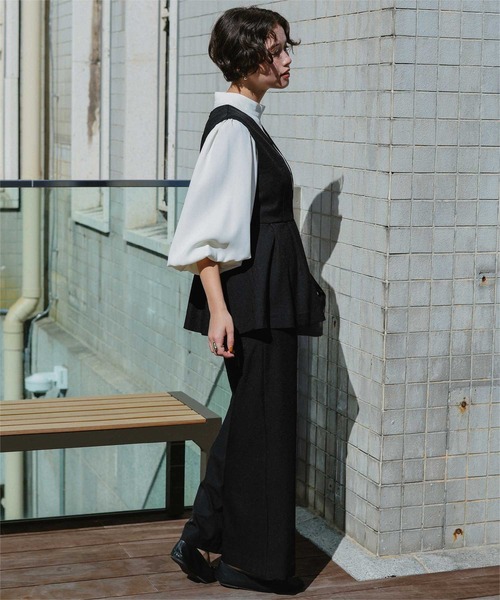 titivate（ティティベイト）の「Vネックペプラムドッキング