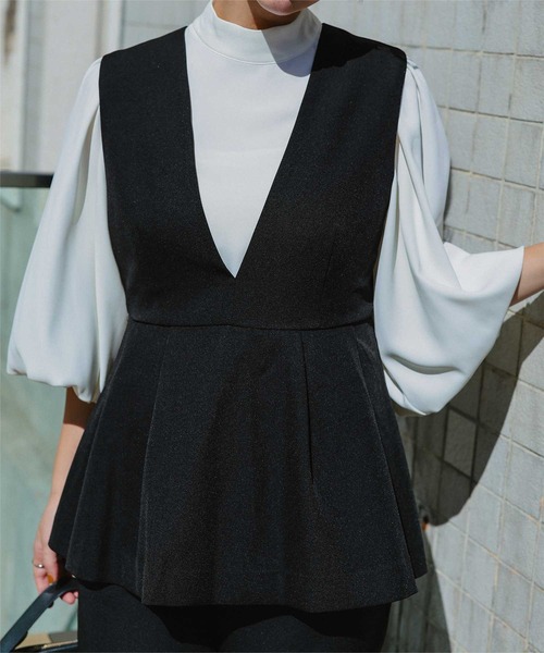 titivate（ティティベイト）の「Vネックペプラムドッキングオールインワン（つなぎ/オールインワン・レディース・ブラック/グレイッシュベージュ/ネイビー・M/S/SP/L）」の10枚目の写真