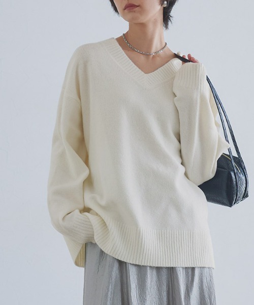 RASW(ラス)の「Vネックウールミックスニット(ニット/セーター・レディース・ピンク/グレー系その他/オフホワイト・L/M)」の19枚目の写真