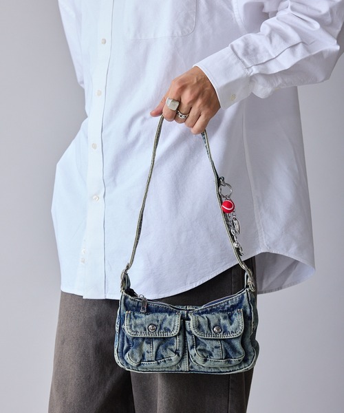 Flap Pocket Denim Shoulder Bag with Charm / チャーム付き フラップ