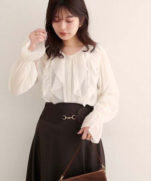 natural couture（ナチュラルクチュール）の「【WEB限定】フリリーブラウス（シャツ/ブラウス・レディース・ブラック/ブラウン/イエロー/オフホワイト・FREE）」の15枚目の写真