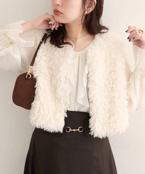 natural couture（ナチュラルクチュール）の「【WEB限定】フリリーブラウス（シャツ/ブラウス・レディース・ブラック/ブラウン/イエロー/オフホワイト・FREE）」の19枚目の写真