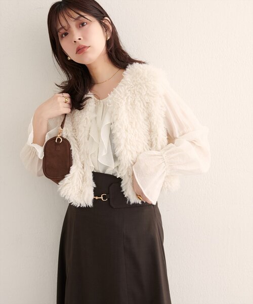 natural couture（ナチュラルクチュール）の「【WEB限定】フリリーブラウス（シャツ/ブラウス・レディース・ブラック/ブラウン/イエロー/オフホワイト・FREE）」の18枚目の写真