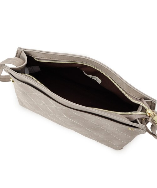 SHOO・LA・RUE（シューラルー）の「ステッチショルダーバッグ（ショルダーバッグ・レディース・キャメル/ブラック/グレー・00）」の14枚目の写真