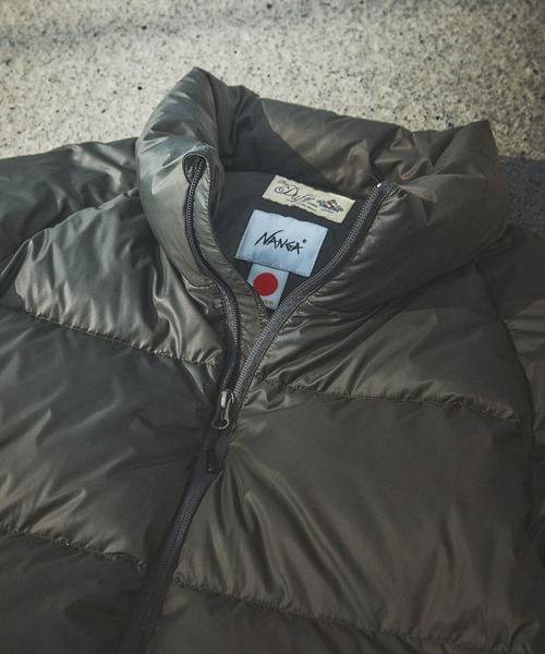 NANGA(ナンガ)の「NANGA×DUFFER STAND COLLAR DOWN JACKET:ナンガ別注 日本製 スタンドカラー ダウンジャケット(ダウンジャケット/コート・メンズ・チャコールグレー/ターコイズブルー/ブラック・X-LARGE/LARGE/MEDIUM/SMALL)」の10枚目の写真