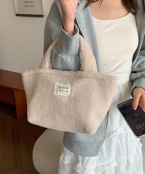 Mignonjour(ミニョンジュール)の「Mignonjour/もこもこミニトートバッグ M2857(トートバッグ・レディース・ベージュ/ブラウン/グレー/ホワイト・FREE)」の4枚目の写真