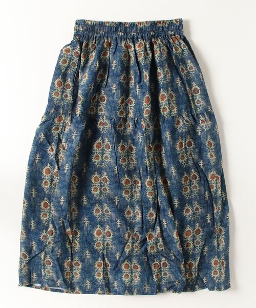 sandy（サンディー）の「プリントタックギャザースカート（スカート・レディース・グリーン/ベージュ/ネイビー/その他・FREE）」の4枚目の写真