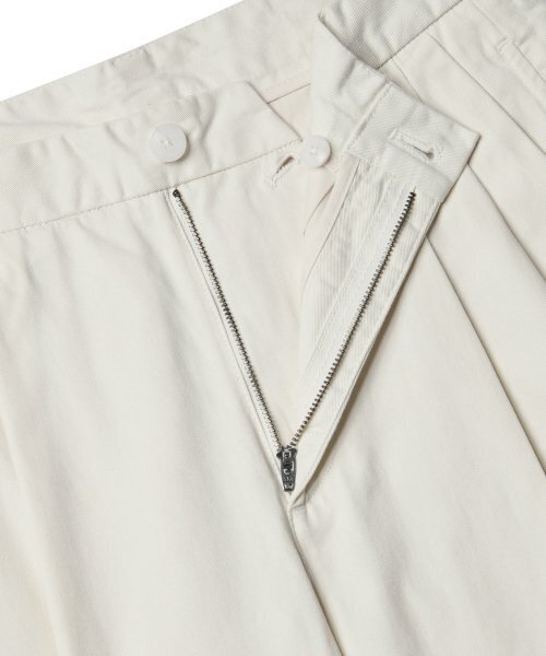 MUSINSA STANDARD（ムシンサスタンダード）の「スリータックセミバルーンチノパンツ[クリーム]（その他パンツ・メンズ・その他・40/38/42/36/32/30/31/33/26/27/28/29）」の9枚目の写真