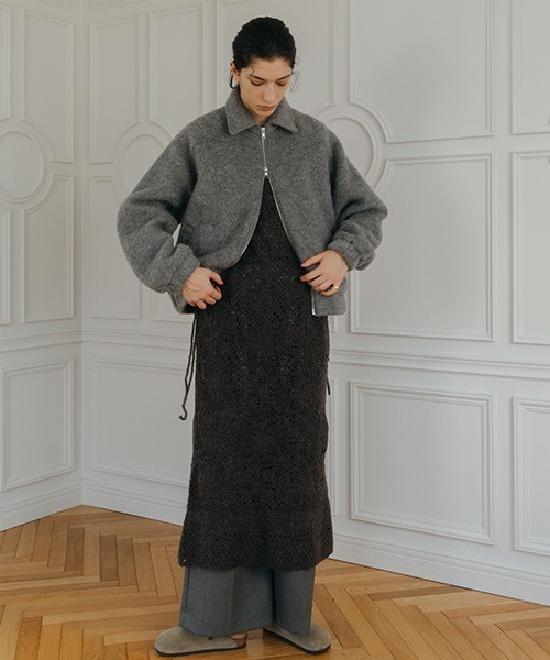 CREDONA(クレドナ)の「CROCHET CAMI/クロシェキャミ(ワンピース・レディース・チャコールグレー/アイボリー・FREE)」の2枚目の写真