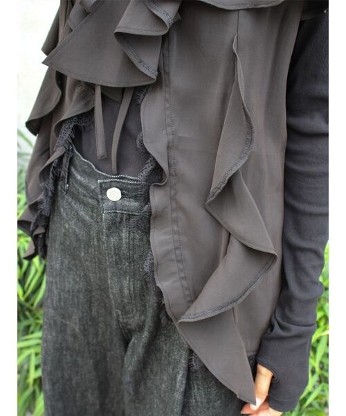 Ungrid（アングリッド）の「フィブツイルフリルキャミ（キャミソール・レディース・ブラック/オフホワイト/イエロー・FREE）」の12枚目の写真