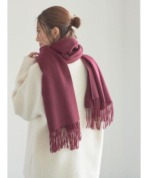 Te chichi（テチチ）の「ウールプレーンストール（ストール/ショール・レディース・シルバーグレー/ボルドー/キャメル/オフホワイト・F）」の4枚目の写真
