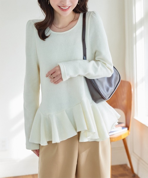 em. アシンメトリーペプラムトップス　白　新品未使用 アシンメトリーペプラムトップス（Tシャツ/カットソー）｜KOBE LETTUCE