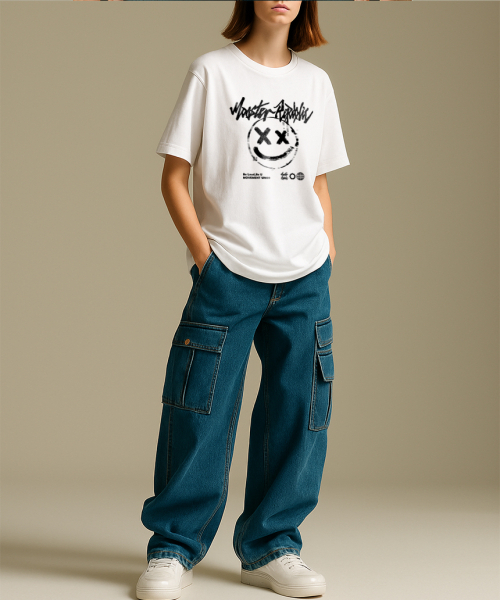 MONSTER REPUBLIC(モンスターリパブリック)の「スマイルブラックTシャツホワイト_W8139(Tシャツ/カットソー・レディース・その他・LARGE/X-LARGE/SMALL/MEDIUM)」の5枚目の写真