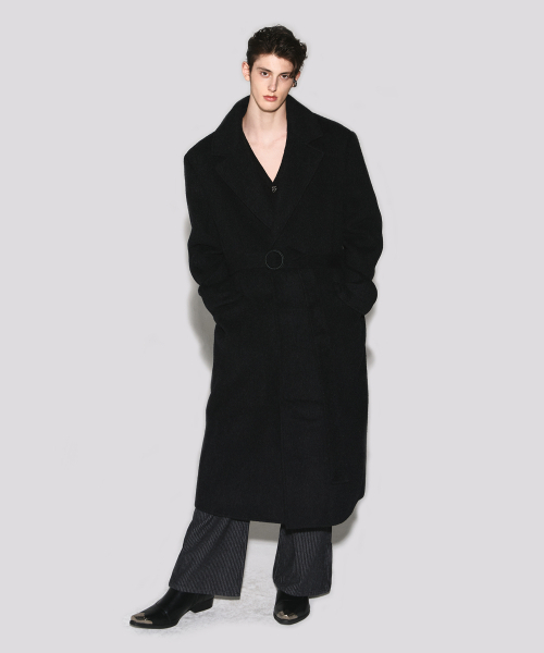WESLEYHYUSTON(ウェズリーユーストン)の「Rio handmade wool notched half double coat black(チェスターコート・メンズ・その他・MEDIUM/LARGE)」の2枚目の写真