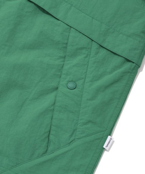 COVERNAT(カバーナット)の「ウィンドブレーカー ジャンパー グリーン(ナイロンジャケット・レディース・その他・SMALL/MEDIUM/LARGE/X-LARGE)」の9枚目の写真