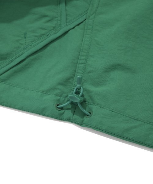 COVERNAT(カバーナット)の「ウィンドブレーカー ジャンパー グリーン(ナイロンジャケット・レディース・その他・SMALL/MEDIUM/LARGE/X-LARGE)」の11枚目の写真