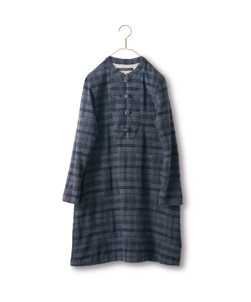 Sunny clouds(サニークラウズ)の「サニークラウズ トリックチェック割烹着ワンピース〈レディース〉(ワンピース・レディース・ネイビー/ピンク系その他/スミクロ・3L/MP/LL/L/M)」の16枚目の写真