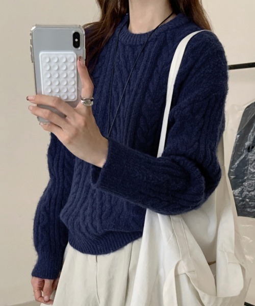 ONEP STAR(ワンピスター)の「ケーブル編ゆるニットトップス(ニット/セーター・レディース・レッド/ネイビー/ピンク/ダークグレー/オレンジ/ライトブルー/ブラック/ベージュ/ロイヤルブルー・FREE)」の5枚目の写真