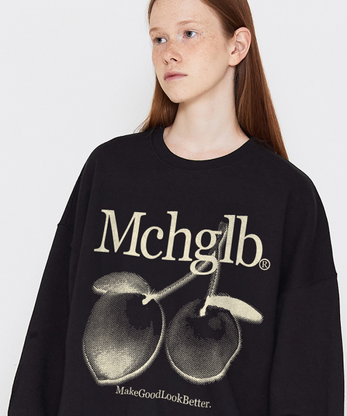 MATCHGLOBE(マッチグローブ)の「トゥワイス ピーチ スウェットシャツ(ブラック)(スウェット・レディース・その他・FREE)」の3枚目の写真