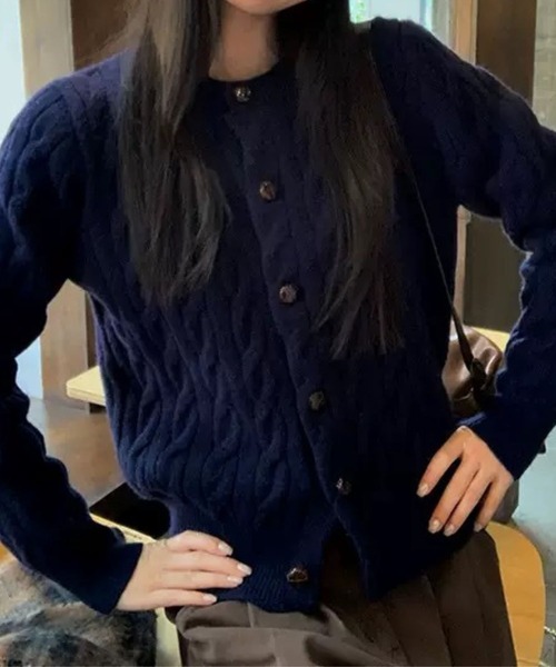 SPIGA（スピーガ）の「ｹｰﾌﾞﾙ編みﾆｯﾄｶｰﾃﾞｨｶﾞﾝ（カーディガン/ボレロ・レディース・グリーン/ブラウン/イエロー/ネイビー/ブルー/グレー・FREE）」の4枚目の写真