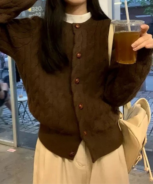 SPIGA（スピーガ）の「ｹｰﾌﾞﾙ編みﾆｯﾄｶｰﾃﾞｨｶﾞﾝ（カーディガン/ボレロ・レディース・グリーン/ブラウン/イエロー/ネイビー/ブルー/グレー・FREE）」の2枚目の写真