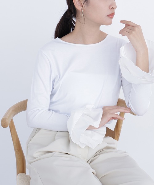 N.(N. Natural Beauty Basic)(エヌエヌナチュラルビューティーベーシック)の「カフスドッキングカットソー(Tシャツ/カットソー・レディース・グレー/オフホワイト/イエロー・フリ-)」の4枚目の写真