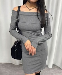 オフショルダー ミニ」に該当するレディースのワンピースファッション