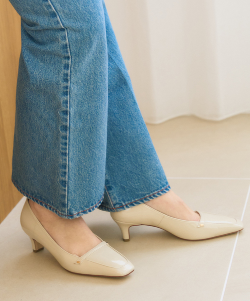 LE TALON（ルタロン）の「5cmスクエアローファーパンプス（パンプス・レディース・ブラックミックス/アイボリー・25cm/24.5cm/24cm/23.5cm/23cm/22.5cm/22cm）」の2枚目の写真