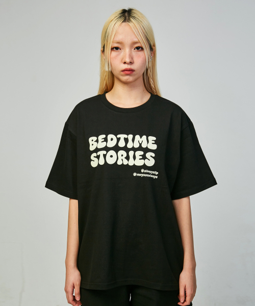SLEEPYSLIP(スリーピースリップ)の「BEDTIME STORIES BLACK T-SHIRT(Tシャツ/カットソー・レディース・その他・LARGE/MEDIUM/X-LARGE)」の5枚目の写真