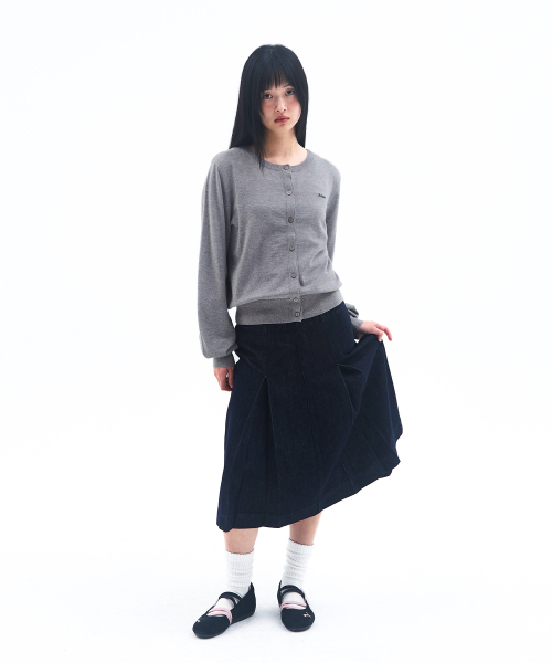 AMESWORLDWIDE(アメスワールドワイド)の「BASIC ROUND NECK CARDIGAN GREY(カーディガン/ボレロ・レディース・その他・FREE)」の5枚目の写真