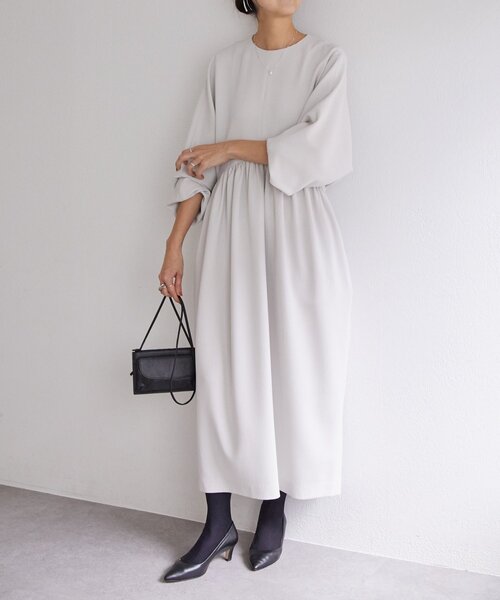 LIVETART（リヴェタート）の「《LIVETART》ギャザーコクーンワンピース（ワンピース・レディース・ベージュ・FREE）」の5枚目の写真