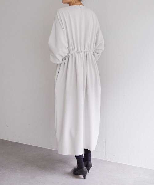 LIVETART（リヴェタート）の「《LIVETART》ギャザーコクーンワンピース（ワンピース・レディース・ベージュ・FREE）」の7枚目の写真