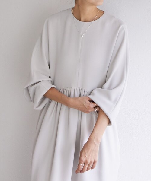 LIVETART（リヴェタート）の「《LIVETART》ギャザーコクーンワンピース（ワンピース・レディース・ベージュ・FREE）」の10枚目の写真