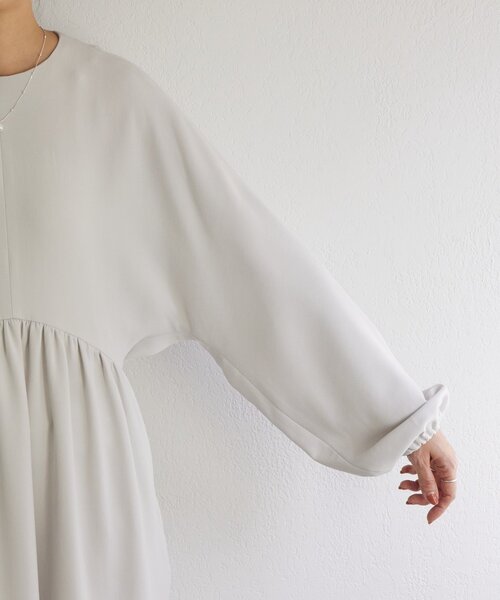 LIVETART（リヴェタート）の「《LIVETART》ギャザーコクーンワンピース（ワンピース・レディース・ベージュ・FREE）」の13枚目の写真