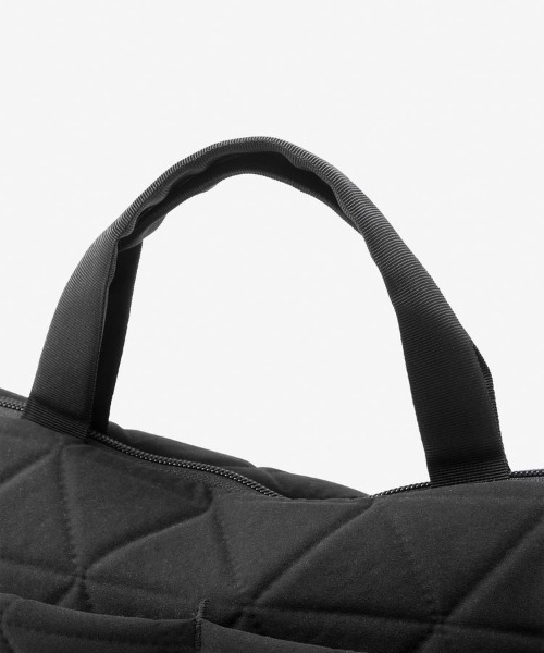 THE NORTH FACE(ザノースフェイス)の「THE NORTH FACE Geoface Box Tote ザ ノースフェイス ジオフェイスボックストート(トートバッグ・メンズ・ブラック/アイボリー・FREE)」の12枚目の写真