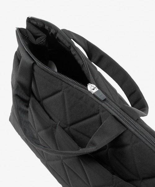 THE NORTH FACE(ザノースフェイス)の「THE NORTH FACE Geoface Box Tote ザ ノースフェイス ジオフェイスボックストート(トートバッグ・メンズ・ブラック/アイボリー・FREE)」の14枚目の写真
