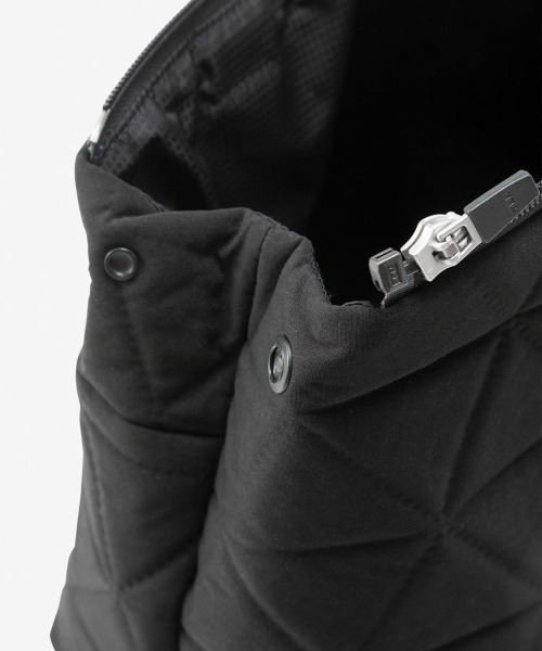THE NORTH FACE(ザノースフェイス)の「THE NORTH FACE Geoface Box Tote ザ ノースフェイス ジオフェイスボックストート(トートバッグ・メンズ・ブラック/アイボリー・FREE)」の15枚目の写真