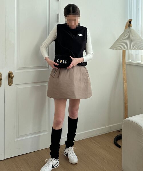 MACKY(マッキー)の「ロングネックレイヤーティーシャツホワイト(Tシャツ/カットソー・レディース・その他・2/1)」の4枚目の写真
