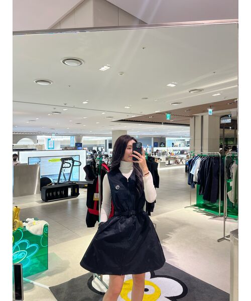 MACKY(マッキー)の「ロングネックレイヤーティーシャツホワイト(Tシャツ/カットソー・レディース・その他・2/1)」の9枚目の写真