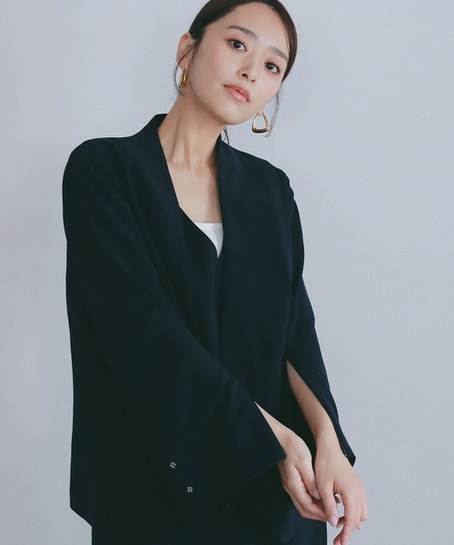 AJUGA.（アジュガ）の「2WAYスリーブ イージーノーカラージャケット【セレモニー/オケージョン】（ノーカラージャケット・レディース・ブラック/ネイビー・M/S）」の3枚目の写真