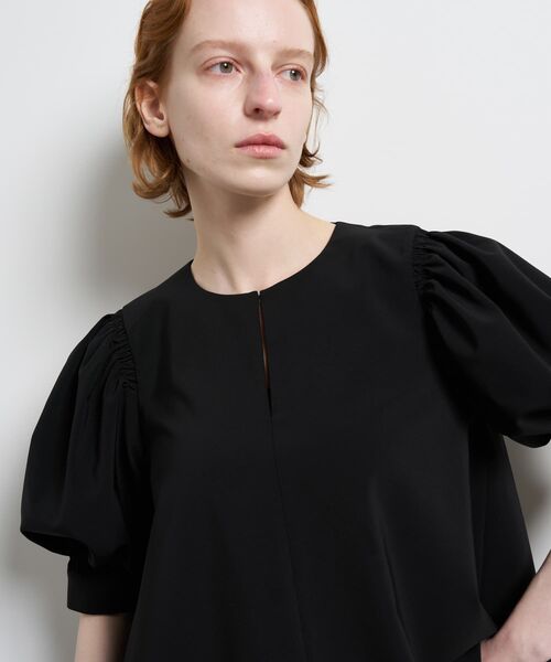 LANVIN en Bleu（ランバンオンブルー）の「ポリエステルツイルギャザースリー ブブラウス（シャツ/ブラウス・レディース・ブラック/オフホワイト/ネイビー・38）」の10枚目の写真